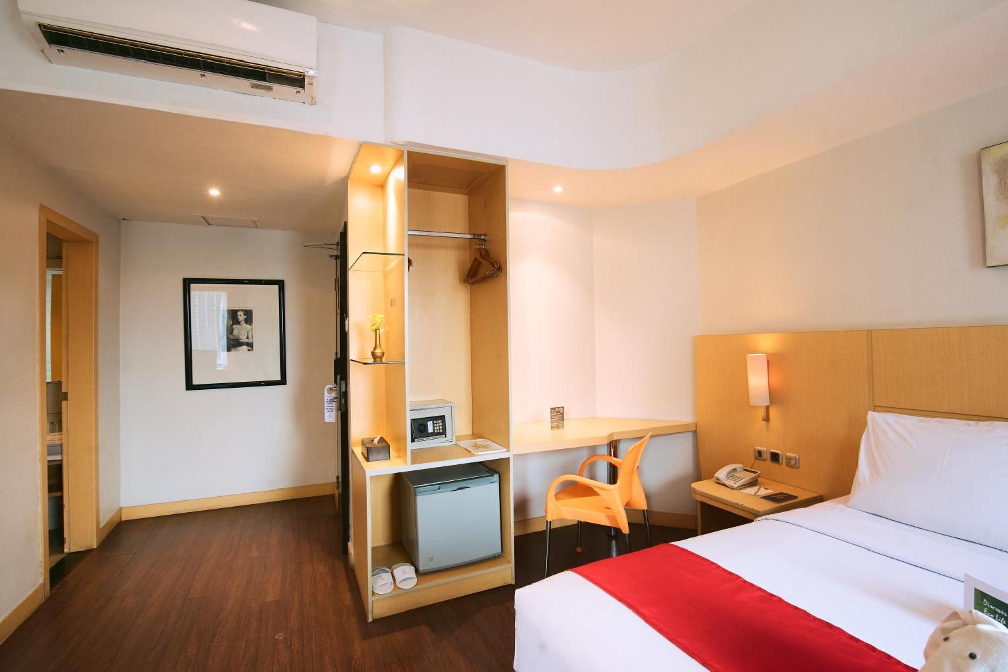 Hotel Horison Arcadia Wahid Hasyim Jakarta Exterior foto